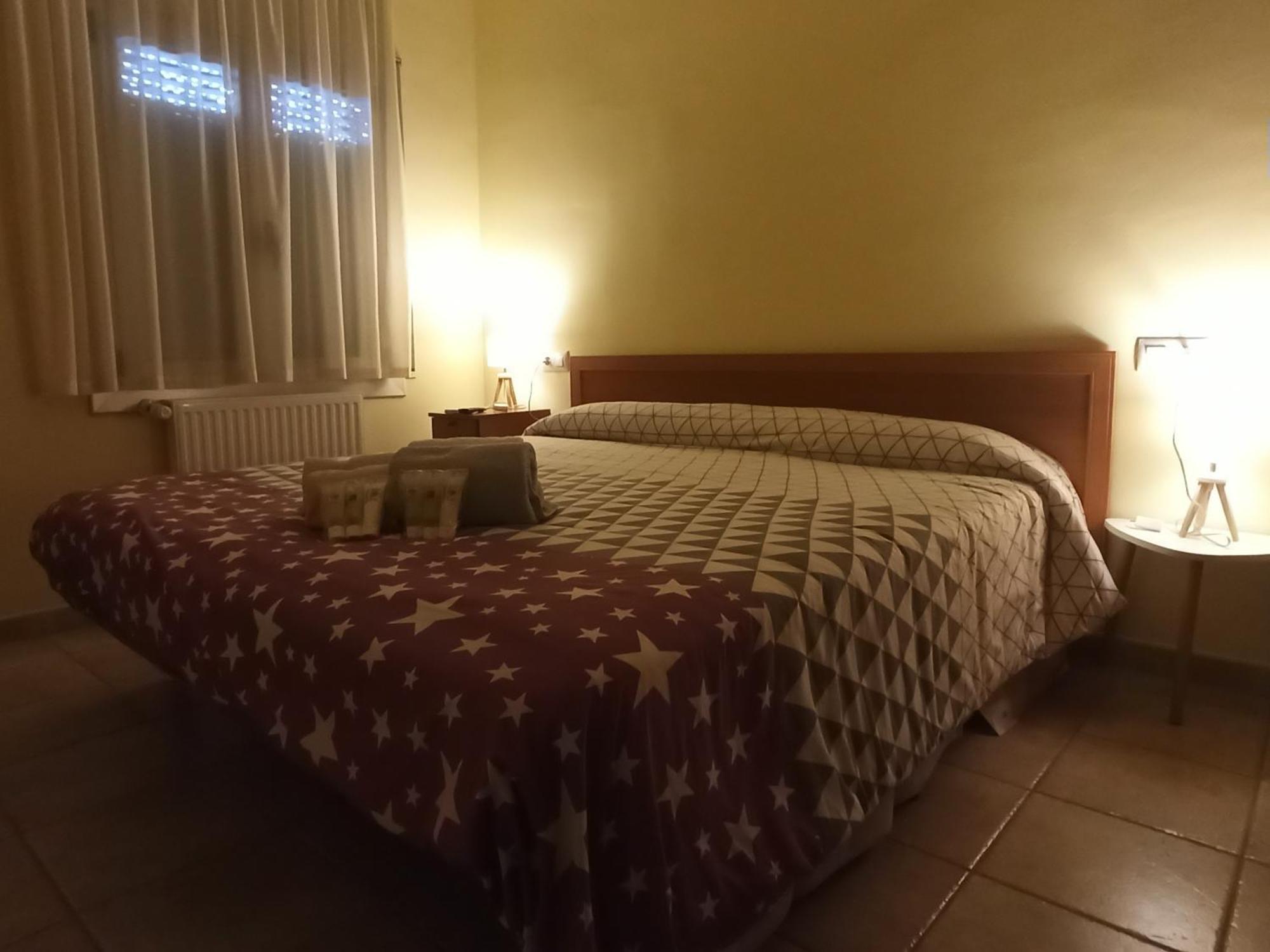 Pages Villa Sant Climent Sescebes Bagian luar foto